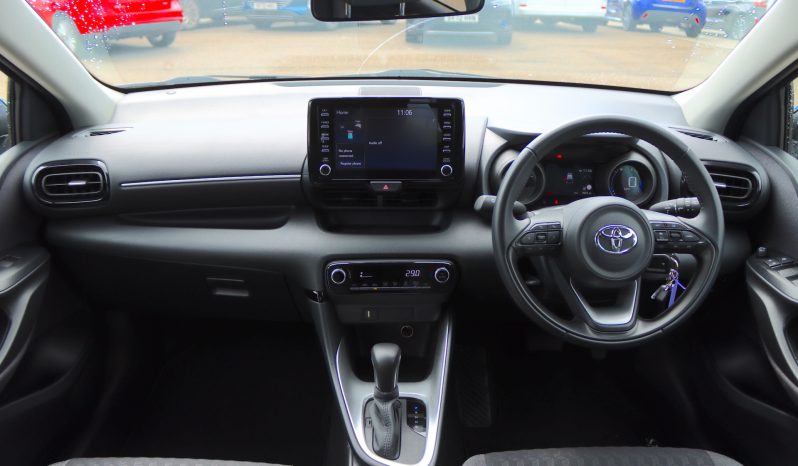 Toyota Yaris 2023 full